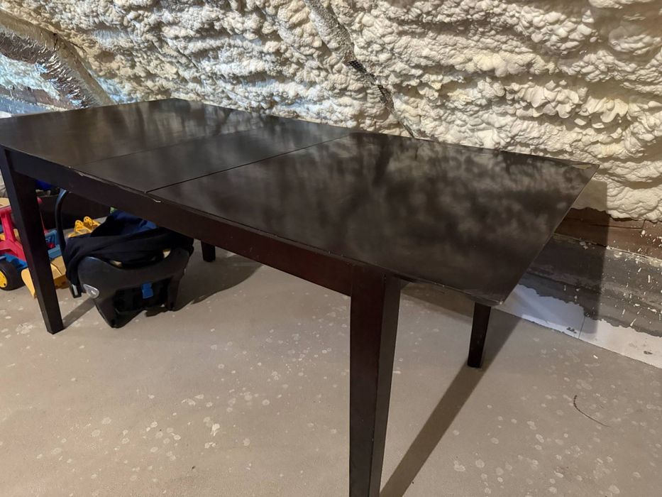 Stół na sprzedaż bardzo ciemny dąb z dostawką duży