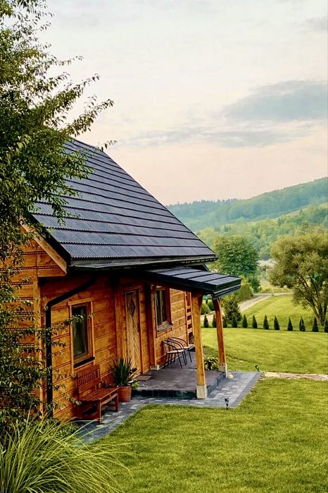 Domek sam na posesji  pod śliwką Baligród Bieszczady