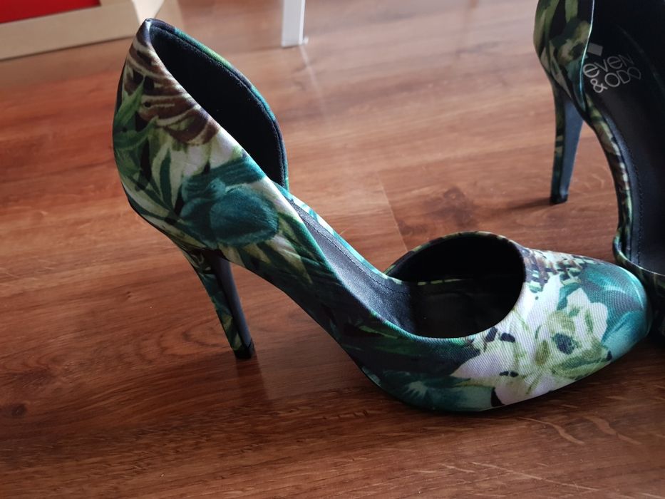 Szpilki zielone nowe