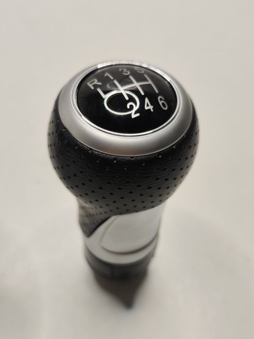 Manete Mudanças Audi A4 B6 B7 B8 A5 A6 Q5 S-Line Seat Ibiza 6J Leon MK1 Golf MK4 Passat Punho Pele Perfurada 5v 6v Novo