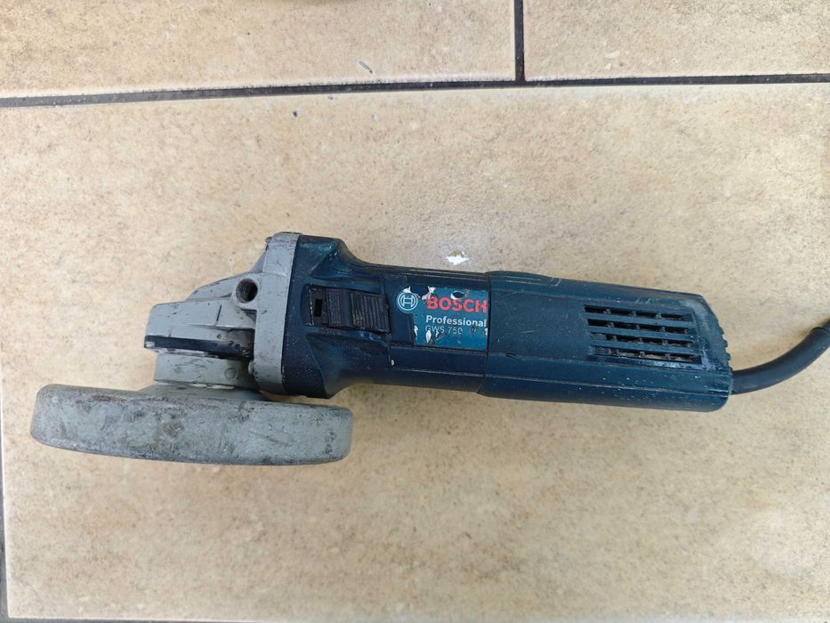 Szlifierka kątowa BOSCH Professional GWS 750