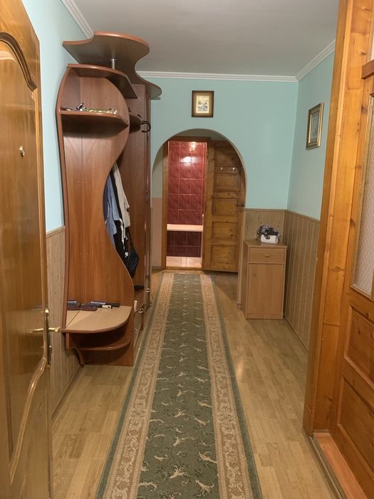 Продається 3 кімнатна квартира