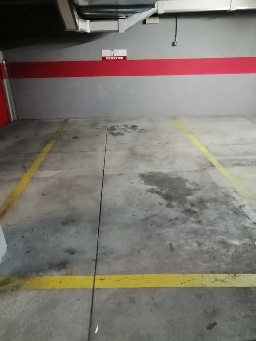 Lugar de Estacionamento para Arrendamento – Chiado, Lisboa