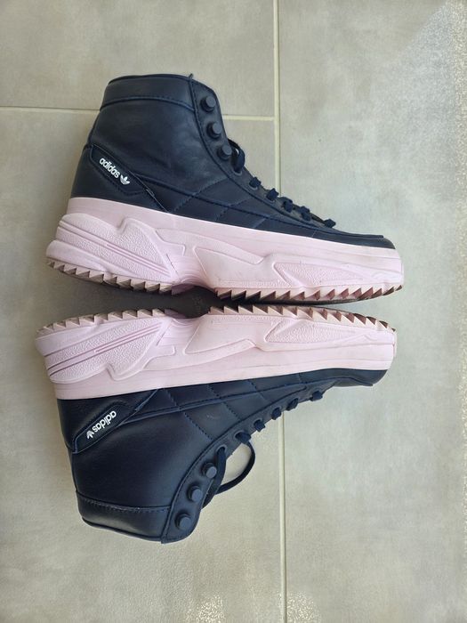 Buty adidas Kiellor Boot W (EF9110) – r. 39 1/3 (24,5 cm)