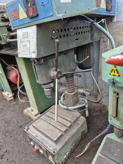 Продам станок сверлильный