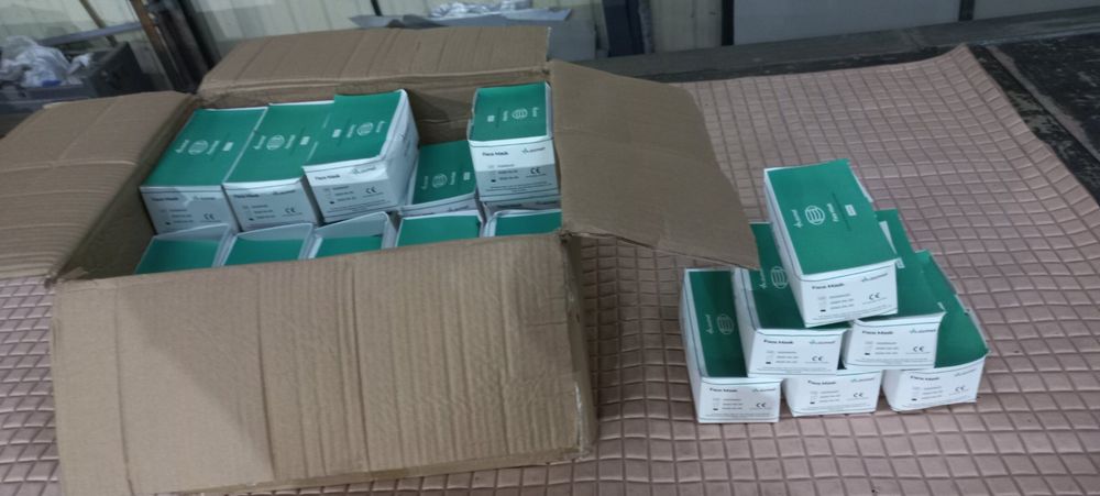 Маски медичні, одноразові, продаж пачками по 50 шт