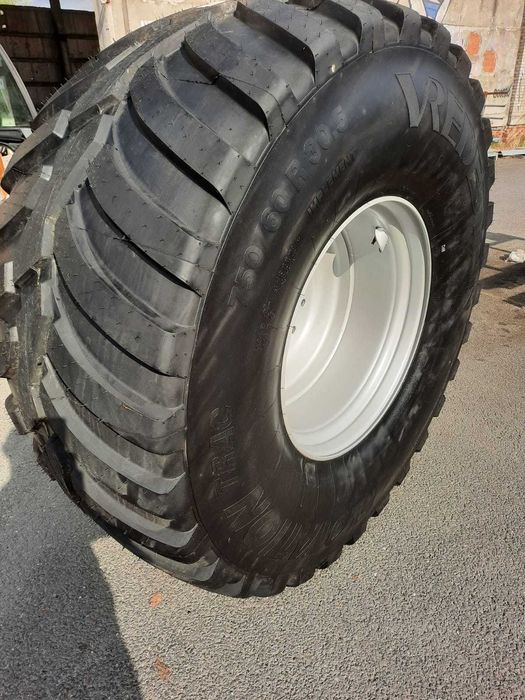Koła VREDESTEIN 750/60 R30.5