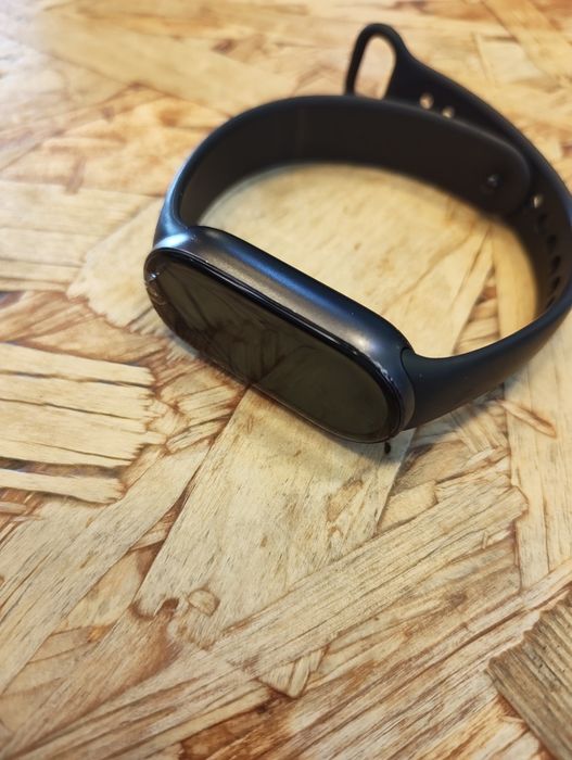 Mi Band 10 - 100% funcional com visor partido