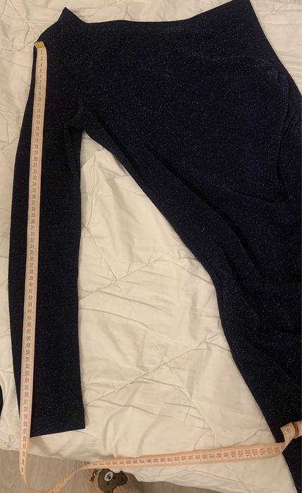 Платье на одно плечо модное блестящее размер S