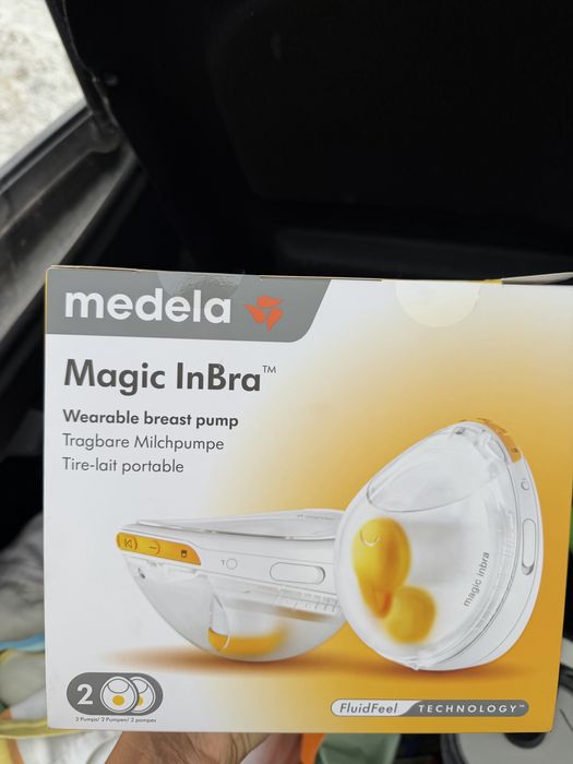 Bomba fechada na caixa Medela
