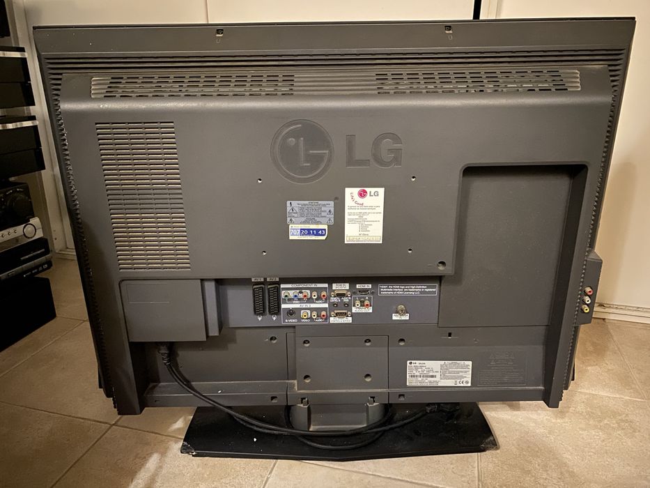 TV LCD LG 32LE2R-ZJ