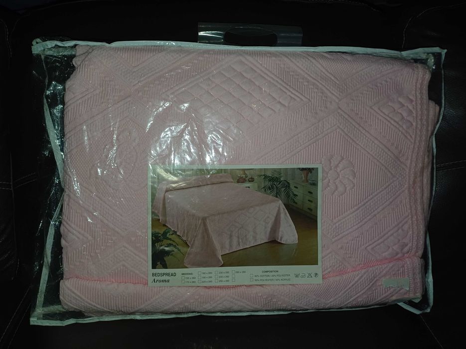 Colcha rosa para cama de casal