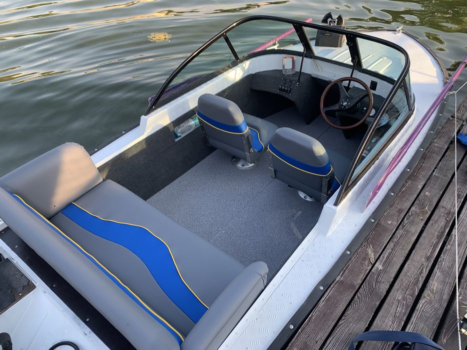 Катер Прогресс 4