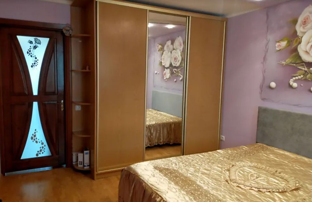 Продаж 3к квартири 82 кв. м на вул. Академіка Сергія Корольова