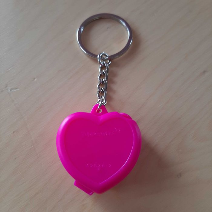 NOVO Tupperware Chaveiro Coração Rosa
