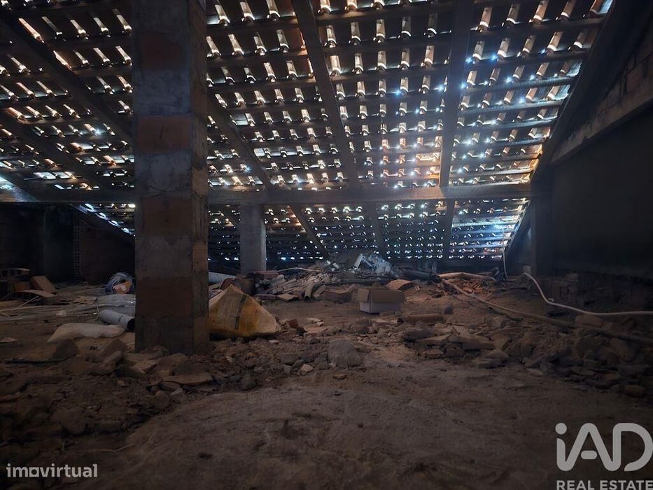 Prédio em Santa Clara e Castelo Viegas de 870000,00 m2