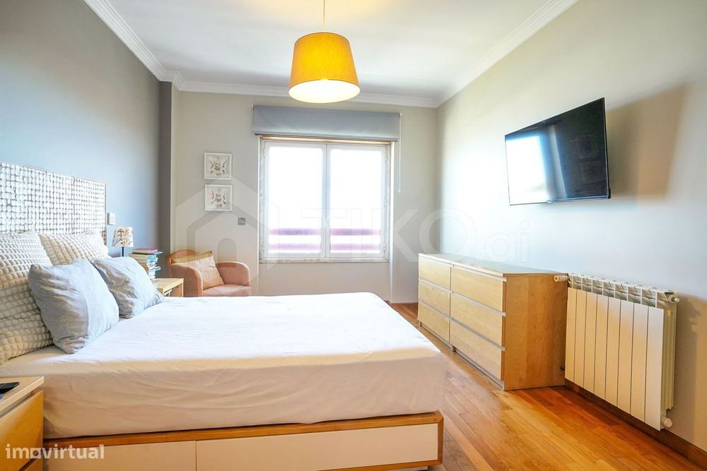 T3 Com 139 M², 2 Lugares De Garagem E Arrecadação | Telheiras, Lisboa