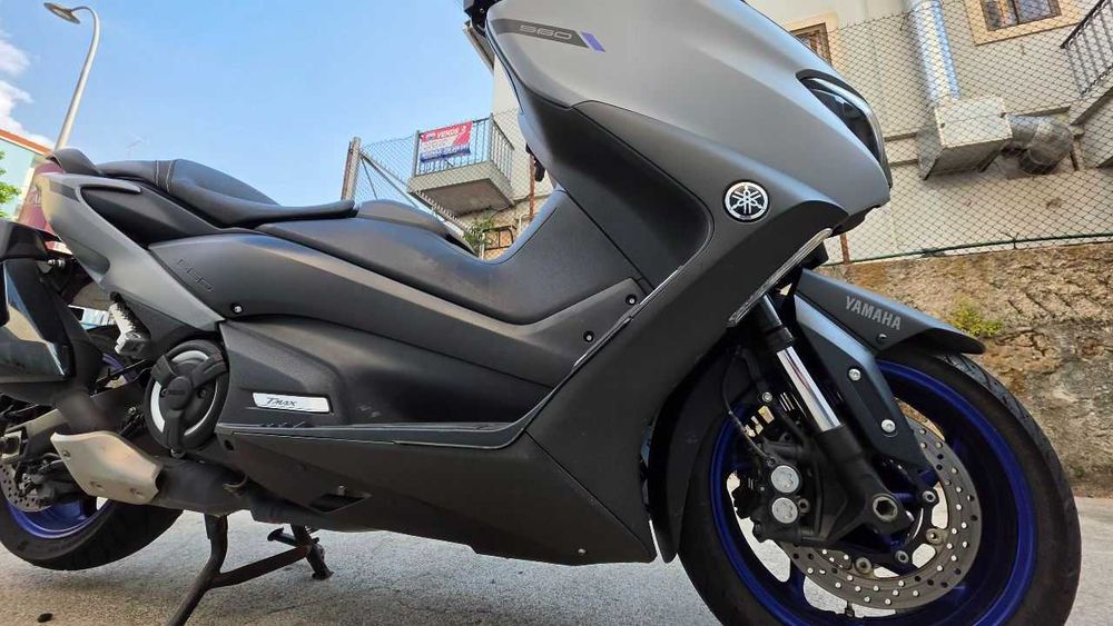 Yamaha T-Max 560