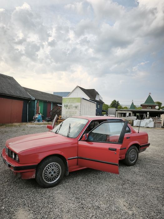Продам БМВ BMW e30 316i m40b16 1989р