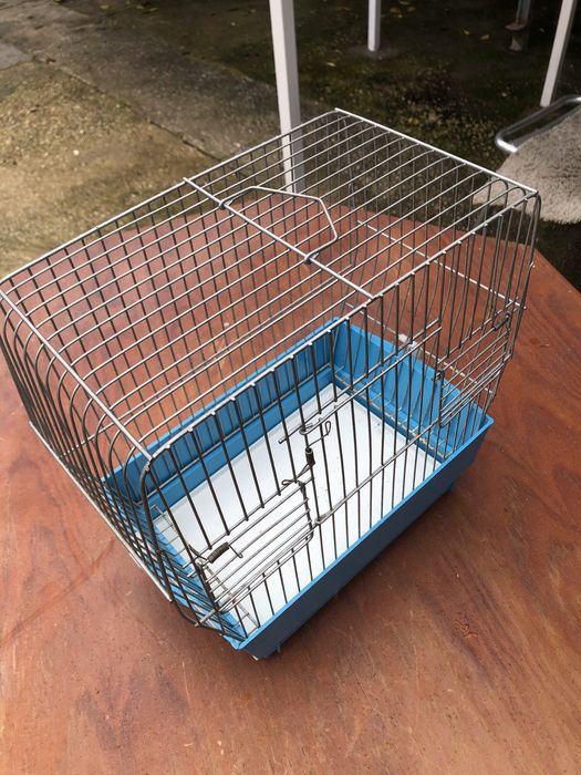 Vendo Gaiola passaros