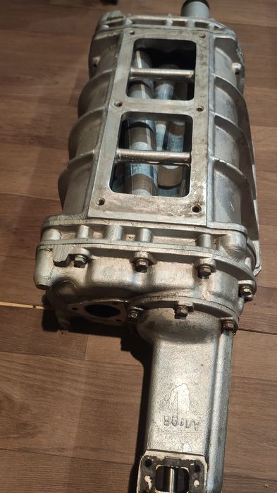 Нагнетатель ЯАЗ 206 в идеальном состоянии.