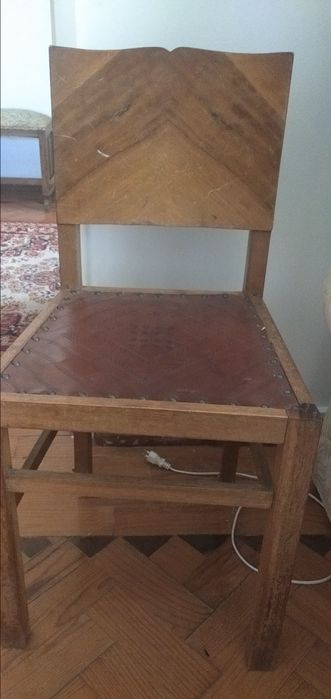 Cadeira estofada rosa velho + conjunto 6 cadeiras antigas em couro