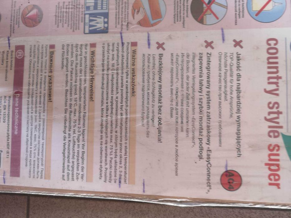 Panele podłogowe laminowane Dąb  AC4 7 mm