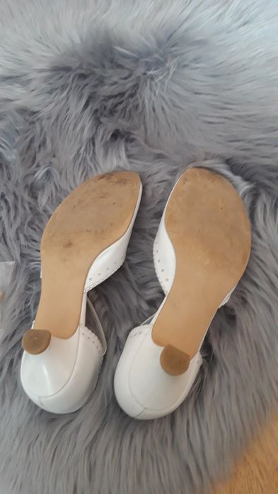 Buty na obcasie białe Ryłko 37