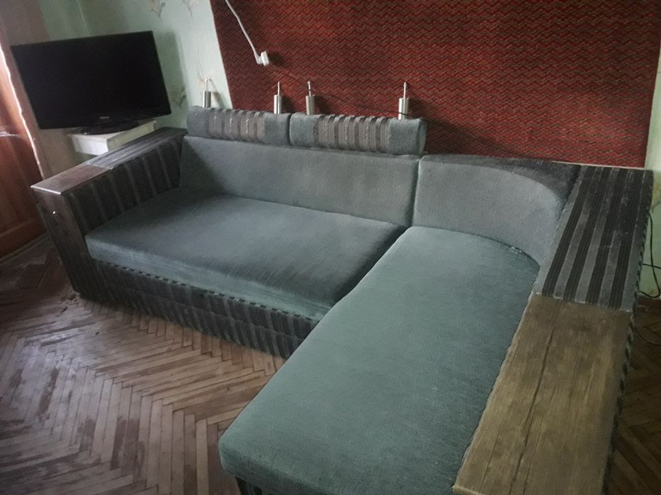 Продам большой диван