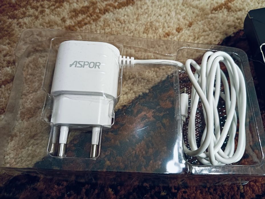 Ładowarka LED telefon