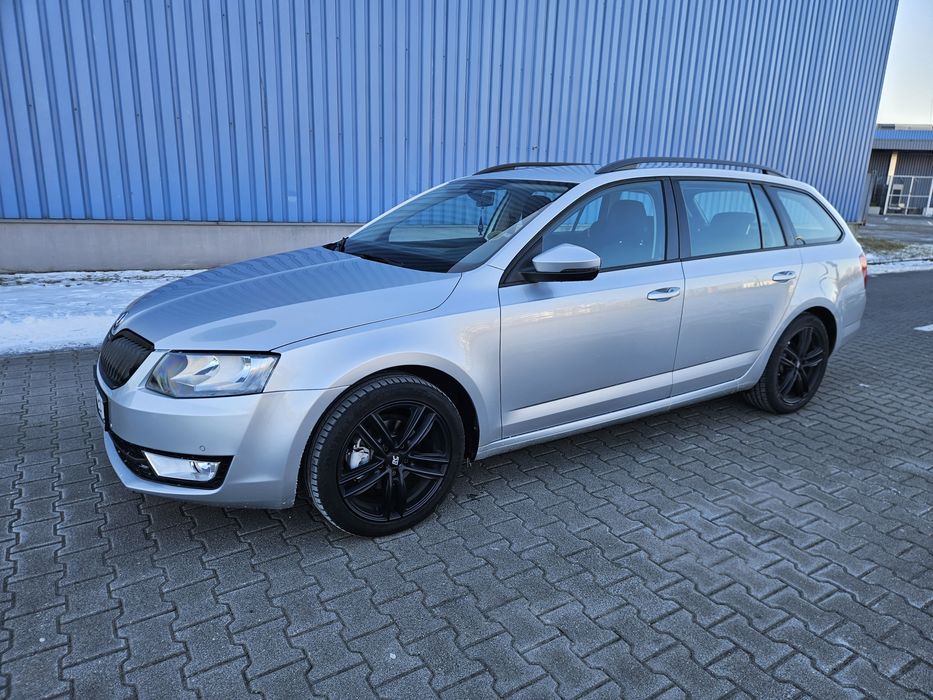 Skoda Octavia 3 Kombi 1.6 TDI Rok 2015 Parktronik Przebieg 169500 km