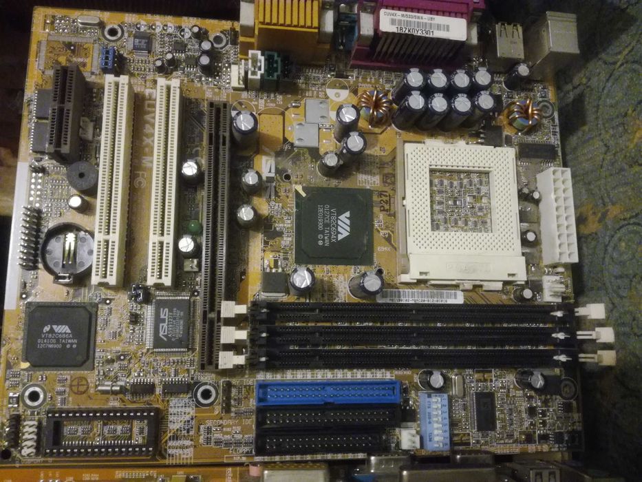 неробочі материнські плати для ПК