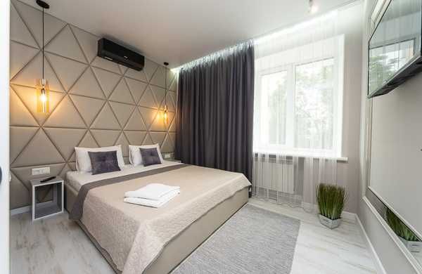 Подобова оренда 4к квартира ВІП. Лесі Українки 24. джакузі