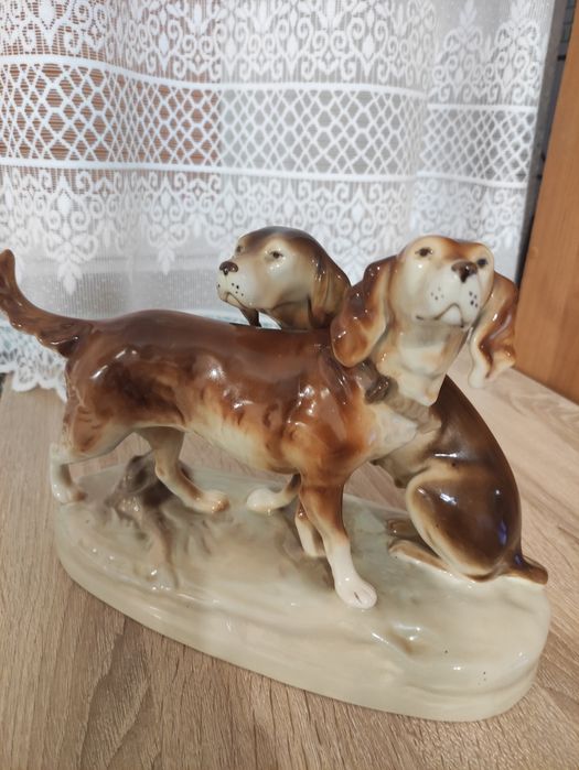 Porcelonwa figurka psów Royal Dux