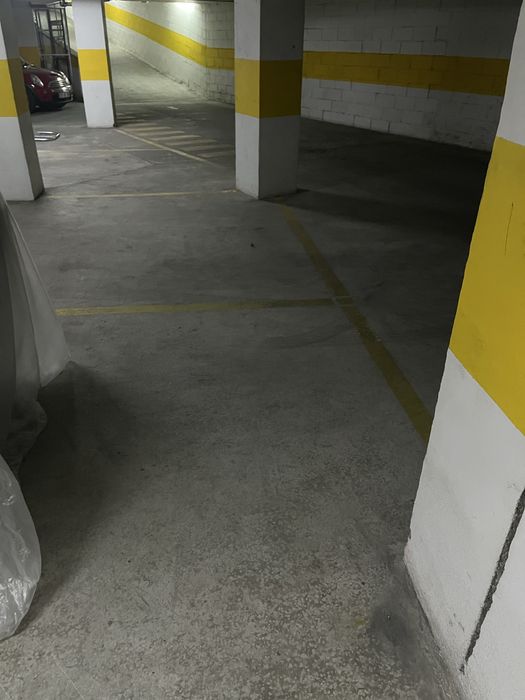Lugar de Garagem para Mota em Sacavém