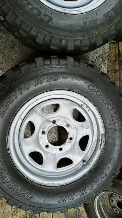 Nissan Navara koła 2 szt 6x16  235/70 R 16