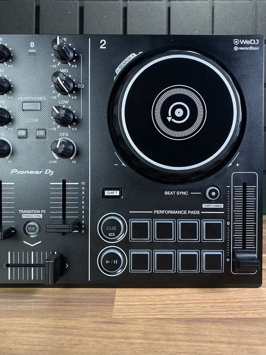 Pioneer DDJ-200 (Доставимо кур’єром — БЕЗКОШТОВНО!)