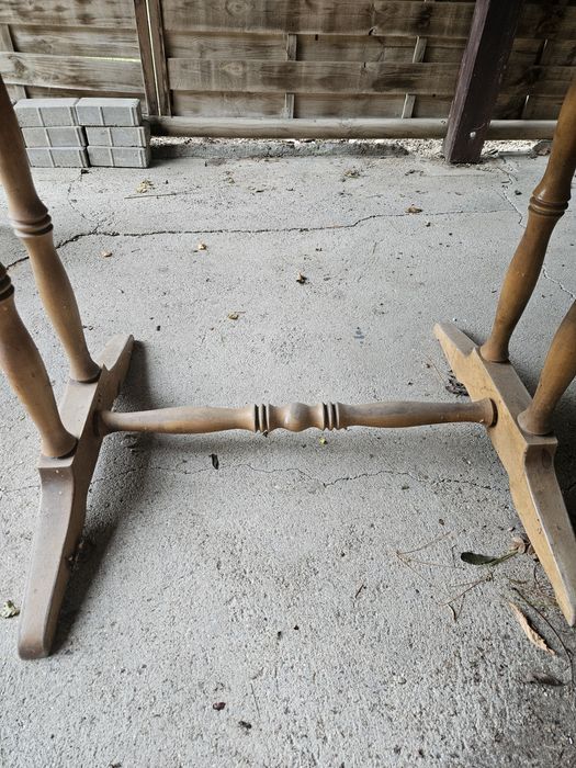 Stół drewniany akacja do renowacji