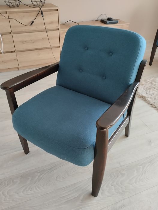 Fotele Chierowskiego z czasów PRL, odrestaurowane