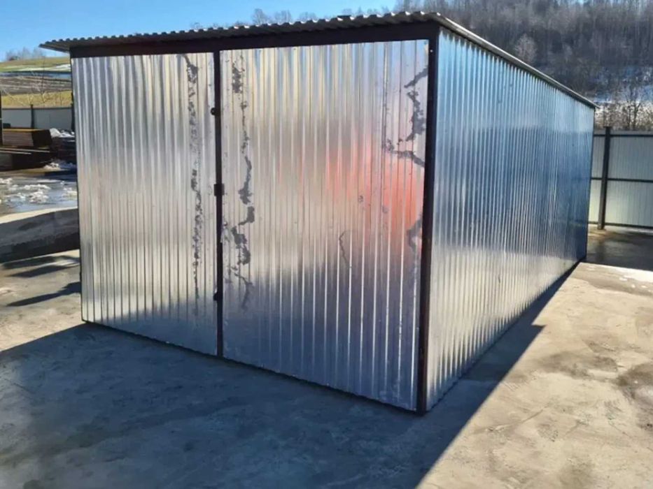 Garaż Hala Wiata / drewutnia