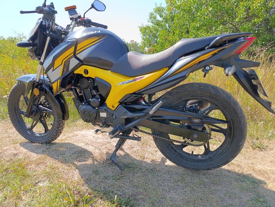 Продам Lifan KP 200