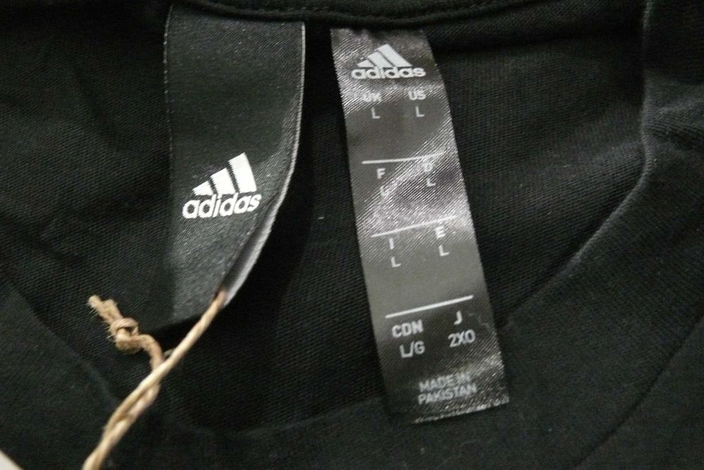 Tshirt Preta Desportiva Adidas