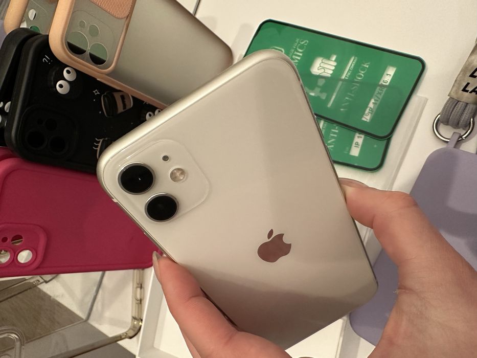 iPhone 11 64GB White