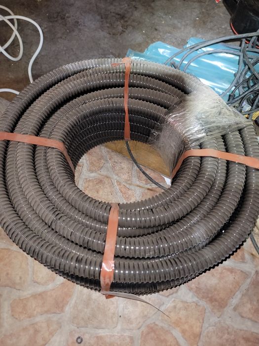 Nowy elastyczny wąż wody 25mm