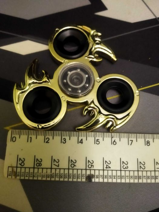 Продам: СПИННЕР большой металлический в коробке Б.У.