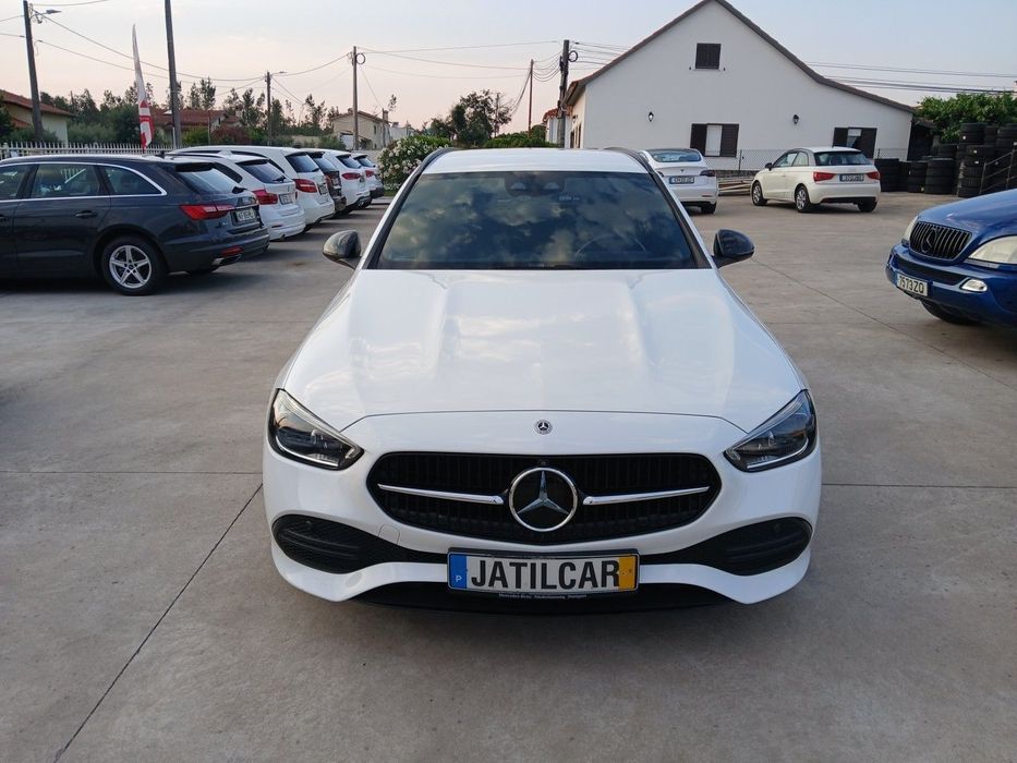 Mercedes-Benz C 220 Station Wagon with 9G-TRONIC and Avantgarde Package