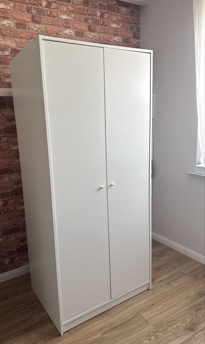 Szafa biała w bardzo dobrym stanie