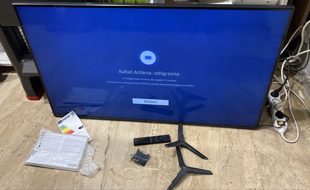 Telewizor Samsung ue43au7172u opis