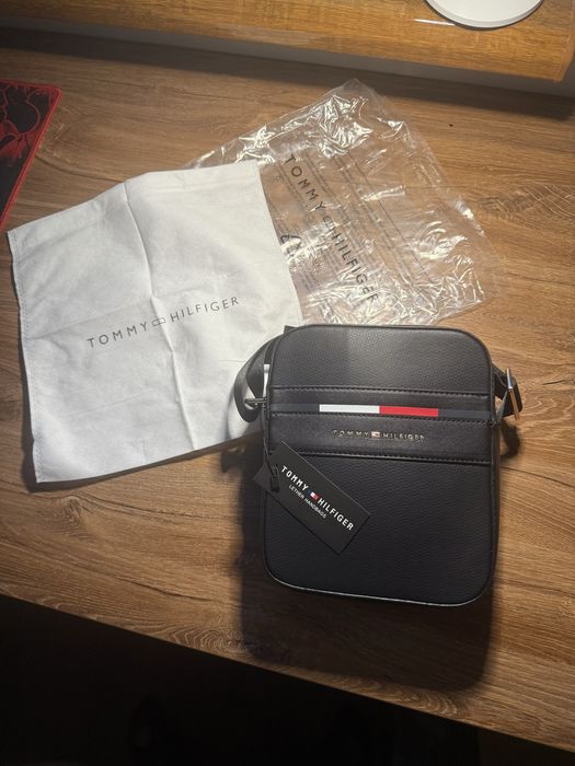 Сумка Tommy Hilfiger | Мессенджер