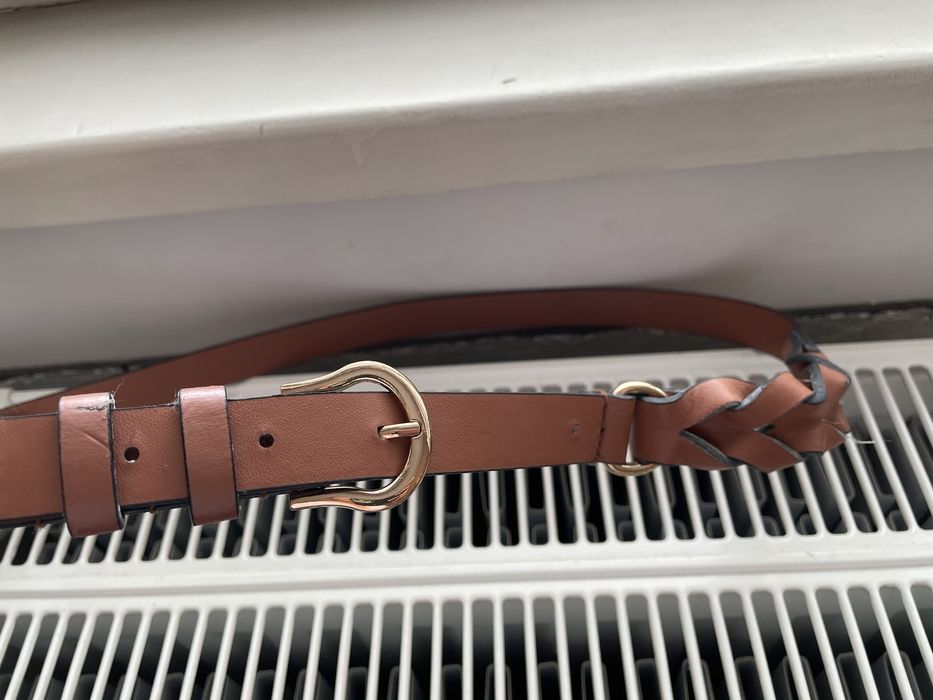 Чудовий класичний ремінь коричневий з косою пояс massimo dutti в стилі